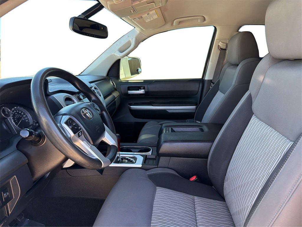 Used 2017 Toyota Tundra SR5 w/ SR5 Upgrade Package image 10