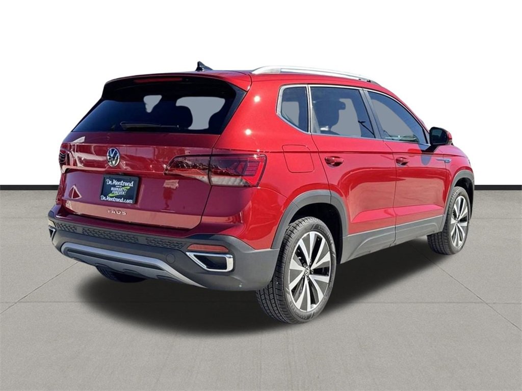 New 2024 Volkswagen Taos SE image 6