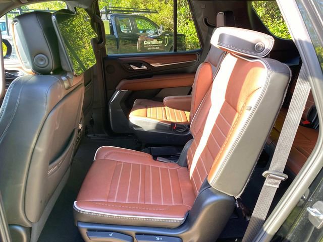 Used 2023 GMC Yukon Denali Ultimate image 9