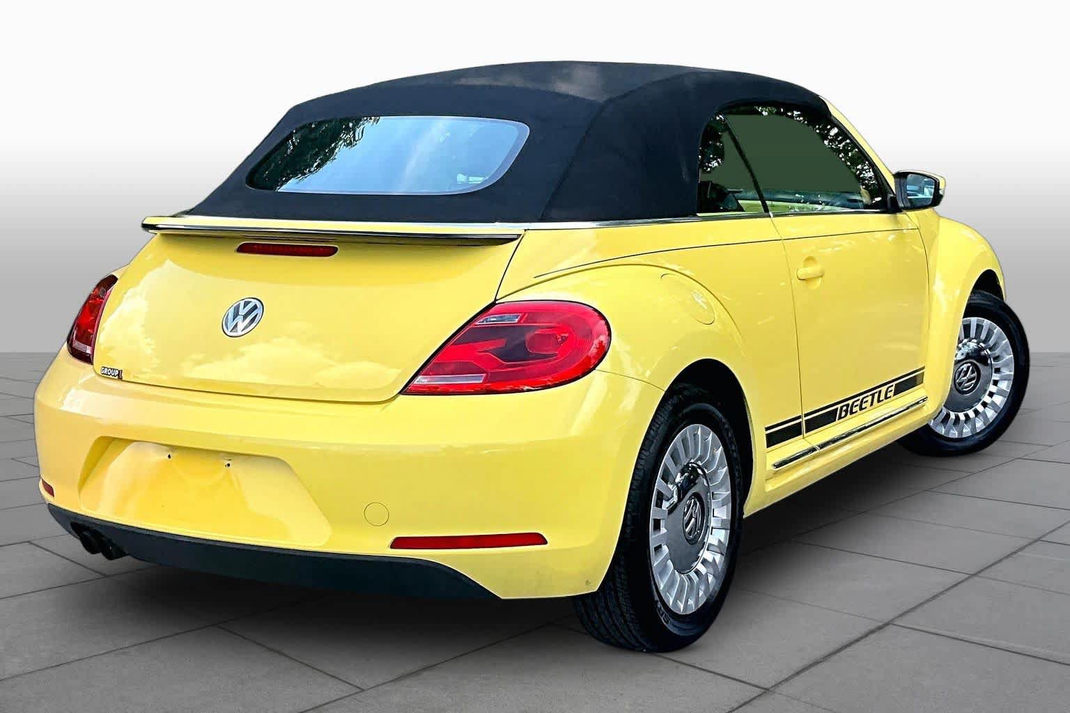 Used 2014 Volkswagen Beetle 2.5 FWD image 13