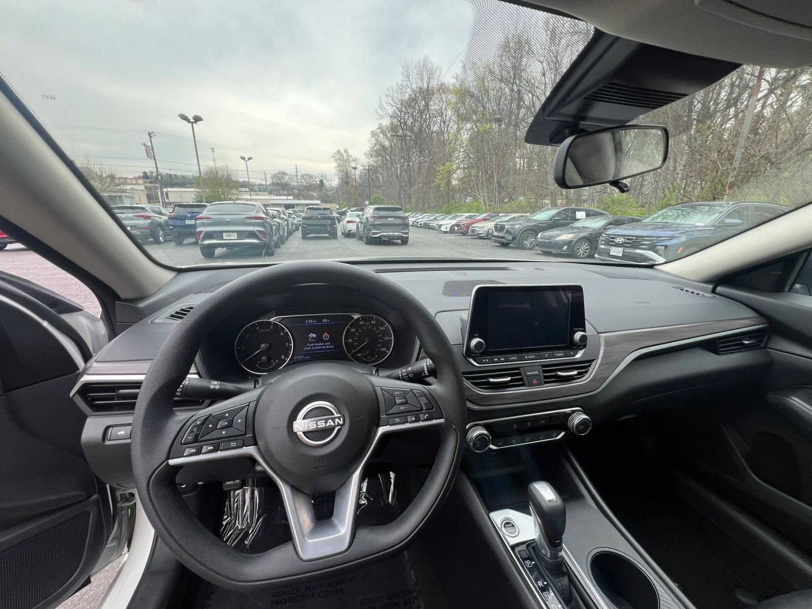 Used 2025 Nissan Altima 2.5 SV image 28