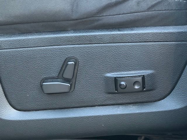 Used 2023 RAM 2500 Big Horn w/ Level 1 Equipment Group image 18