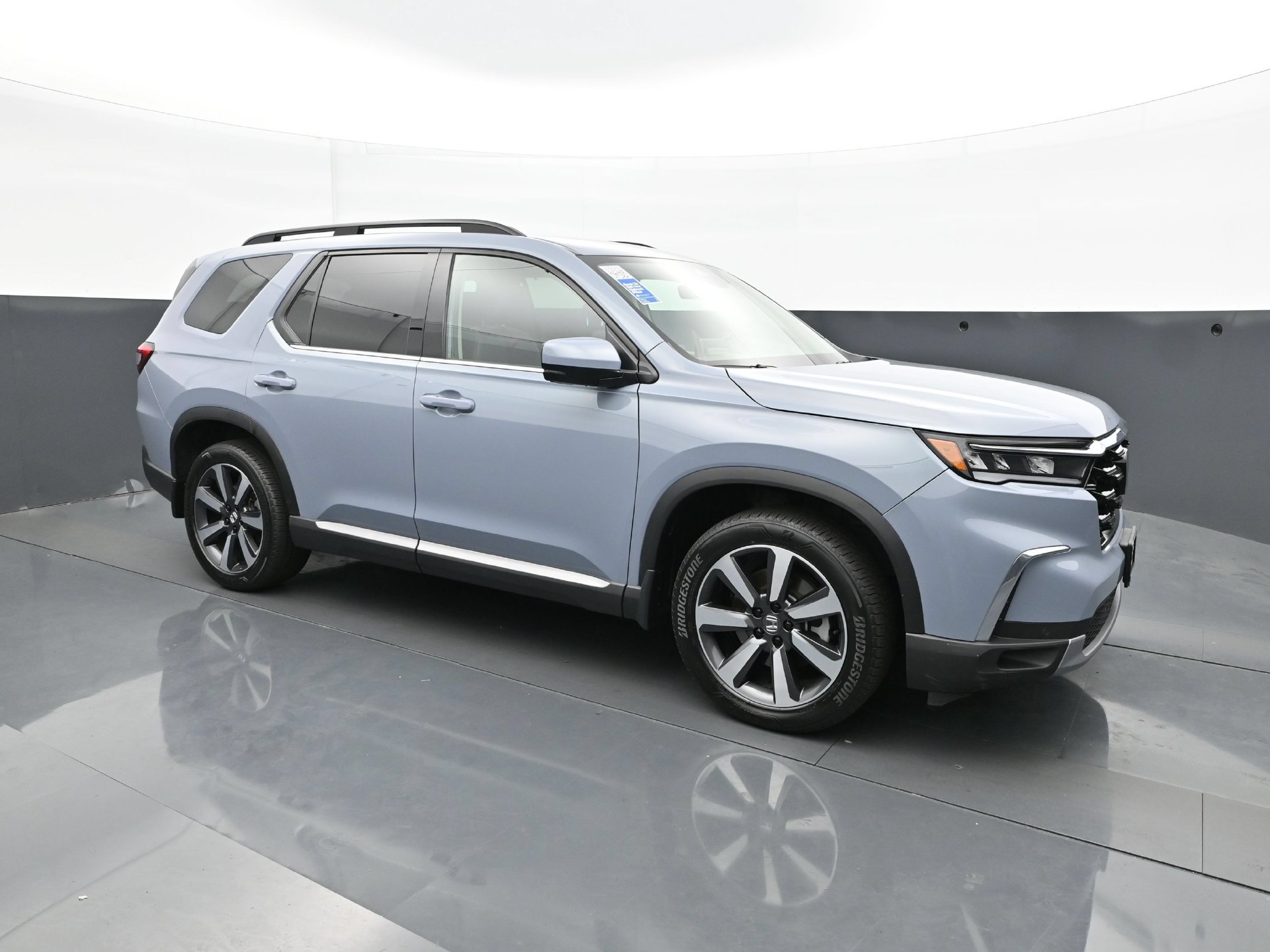 Used 2024 Honda Pilot Touring image 9