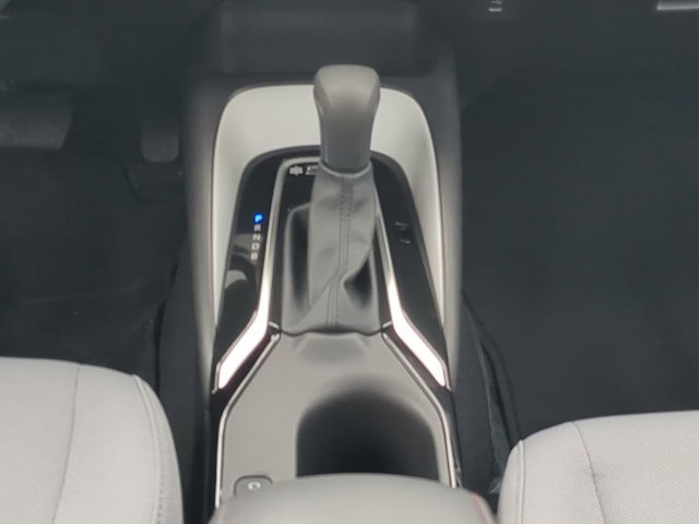 Used 2025 Toyota Corolla SE image 17