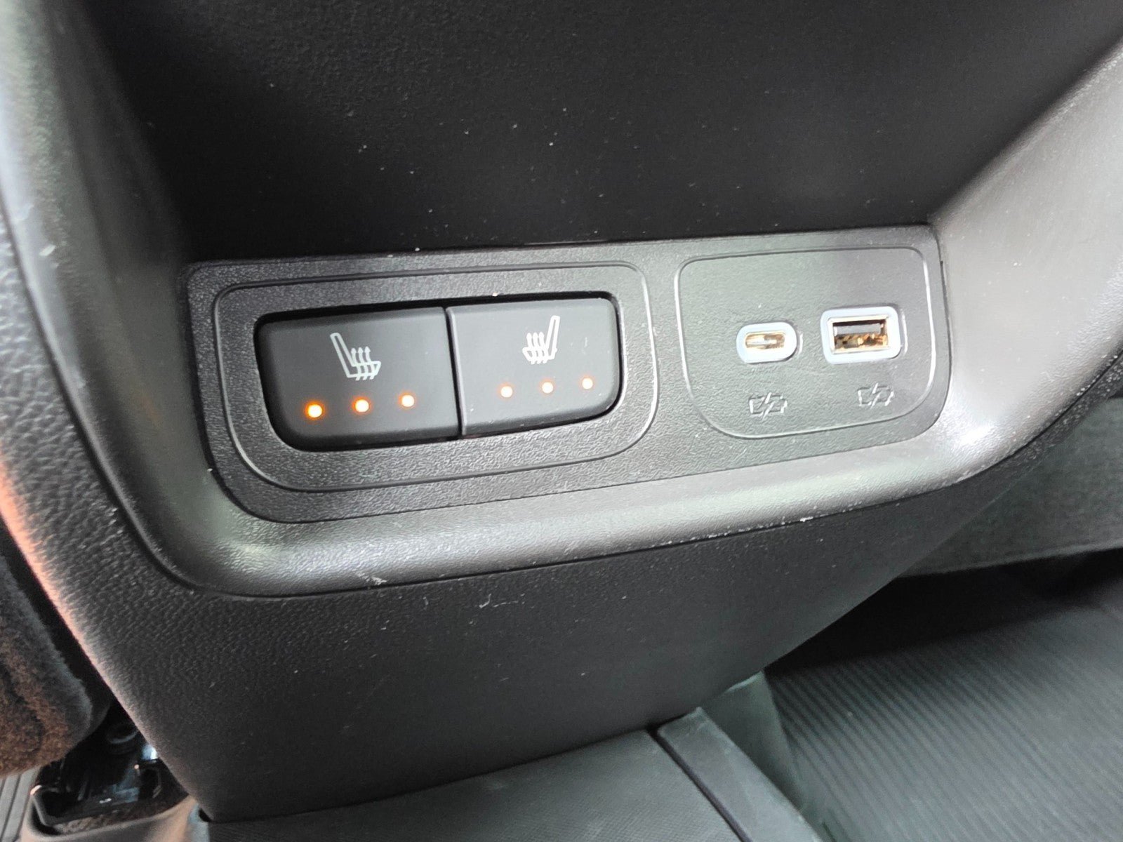 Used 2024 Cadillac XT4 Premium Luxury AWD/4WD image 25