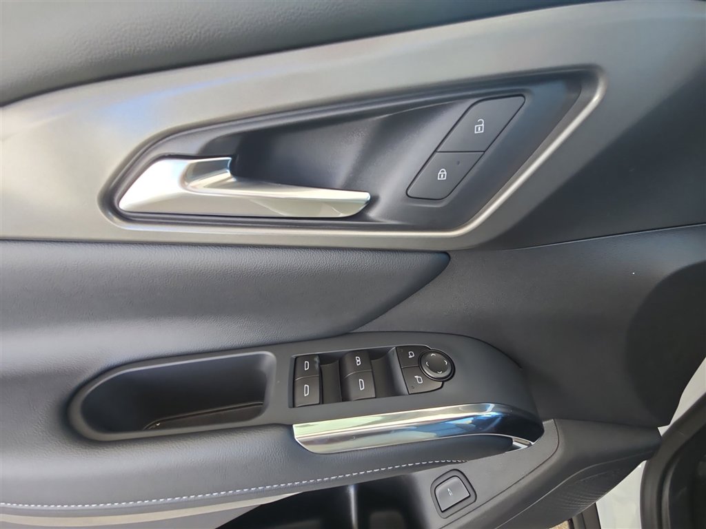 New 2026 Chevrolet Traverse LT image 22