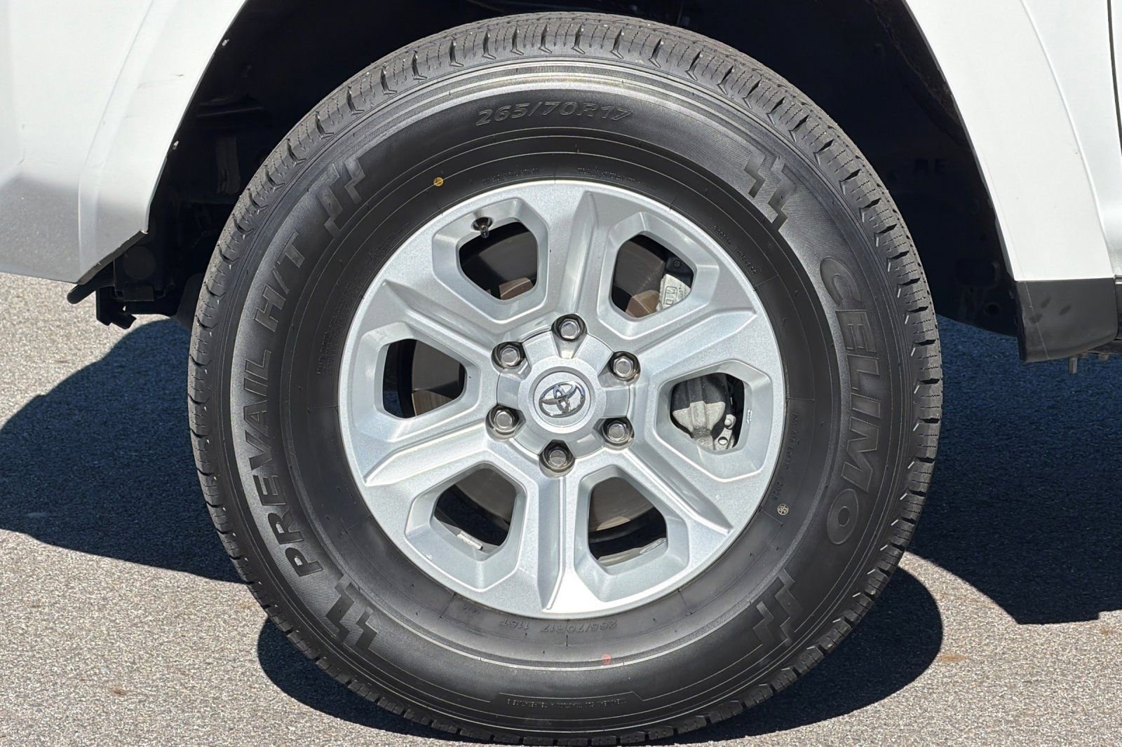 Used 2024 Toyota 4Runner SR5 image 41