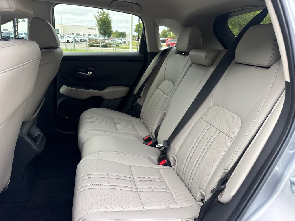Used 2026 Honda HR-V EX-L image 32