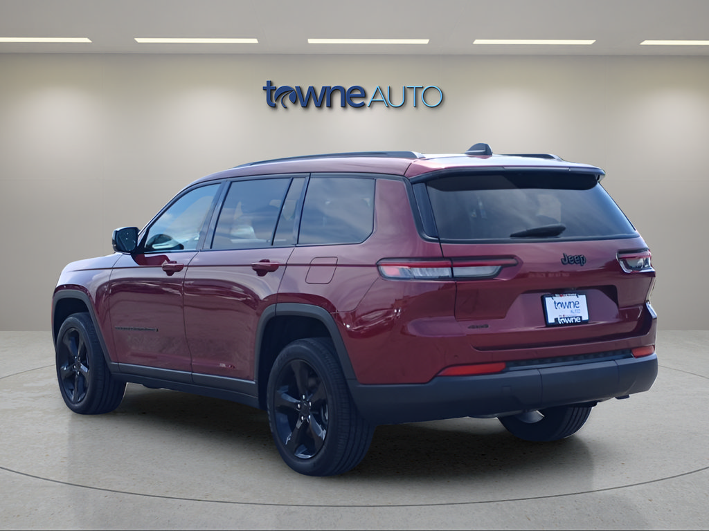Used 2025 Jeep Grand Cherokee L Altitude AWD/4WD image 4