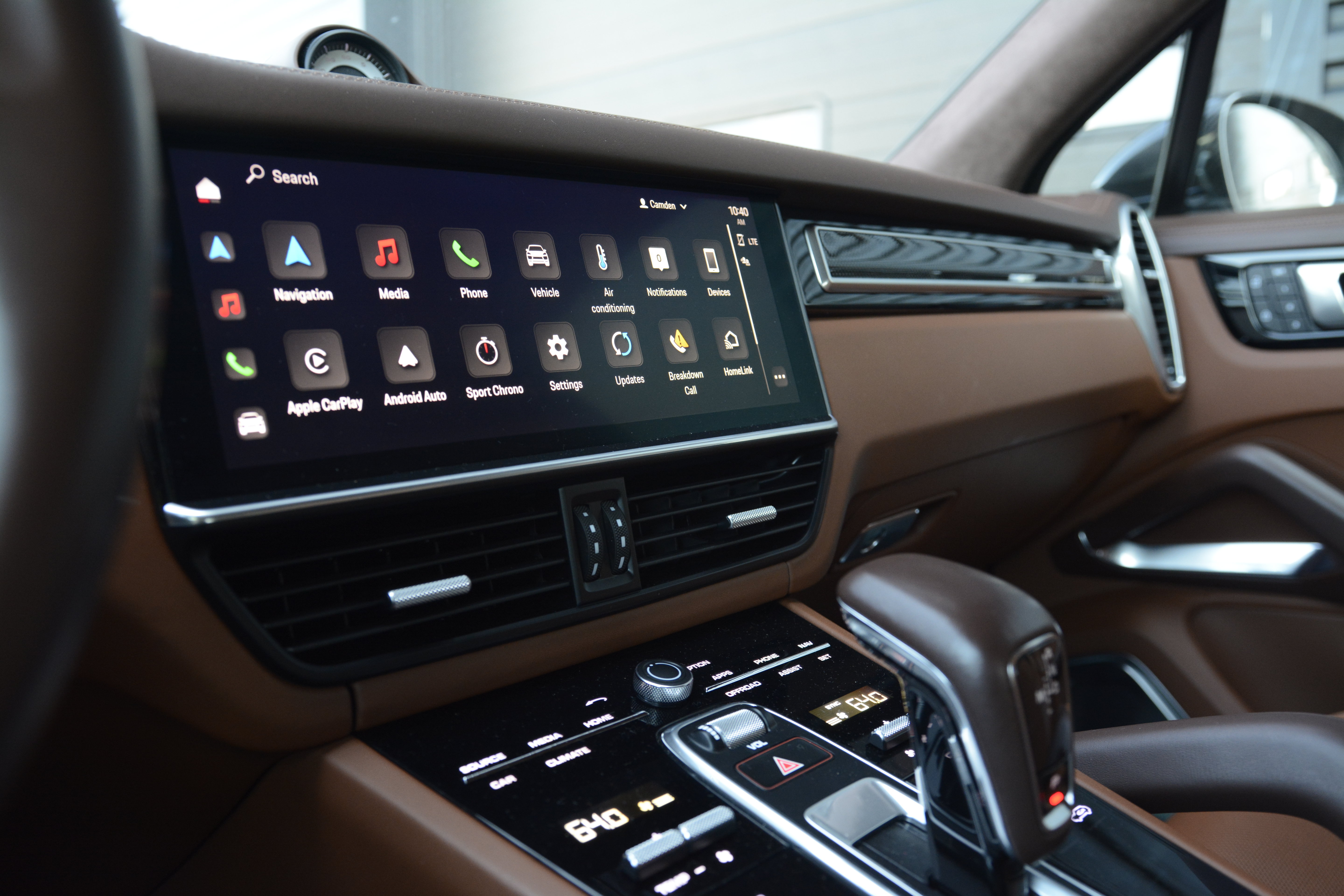Certified 2023 Porsche Cayenne Turbo AWD/4WD image 19