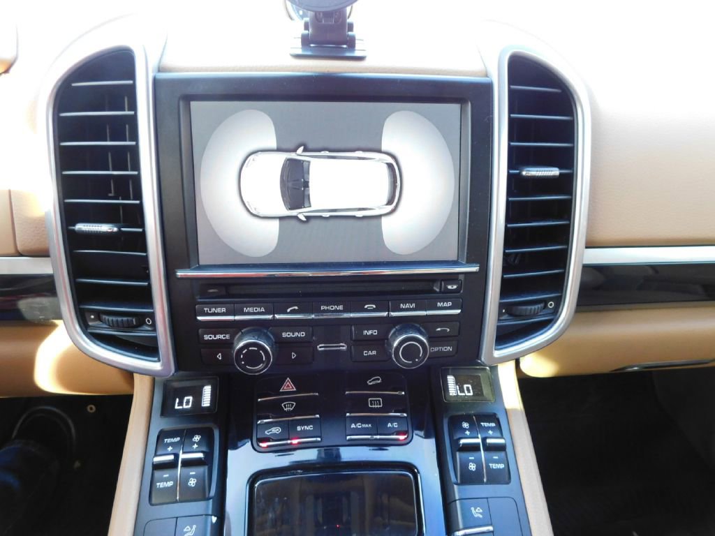 Used 2014 Porsche Cayenne AWD/4WD image 31