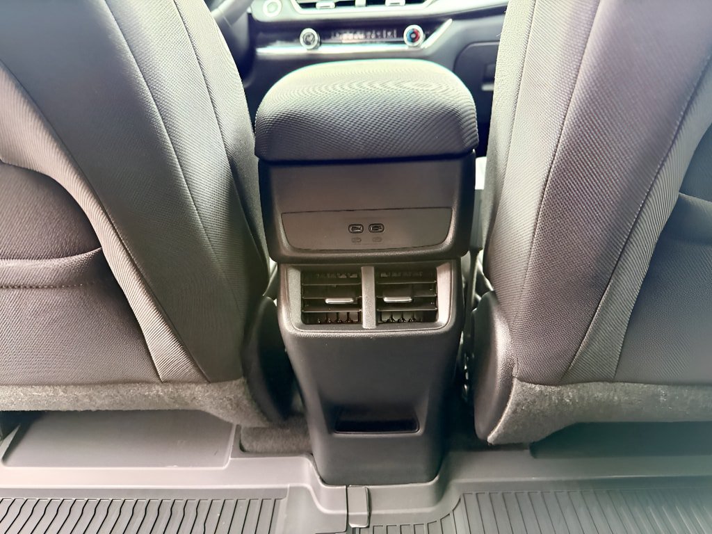 New 2026 Chevrolet Equinox LT w/ Safety and Technology Package FWD image 22