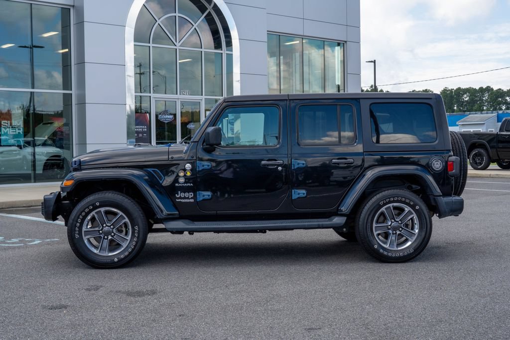 Used 2020 Jeep Wrangler Unlimited Sahara AWD/4WD image 4