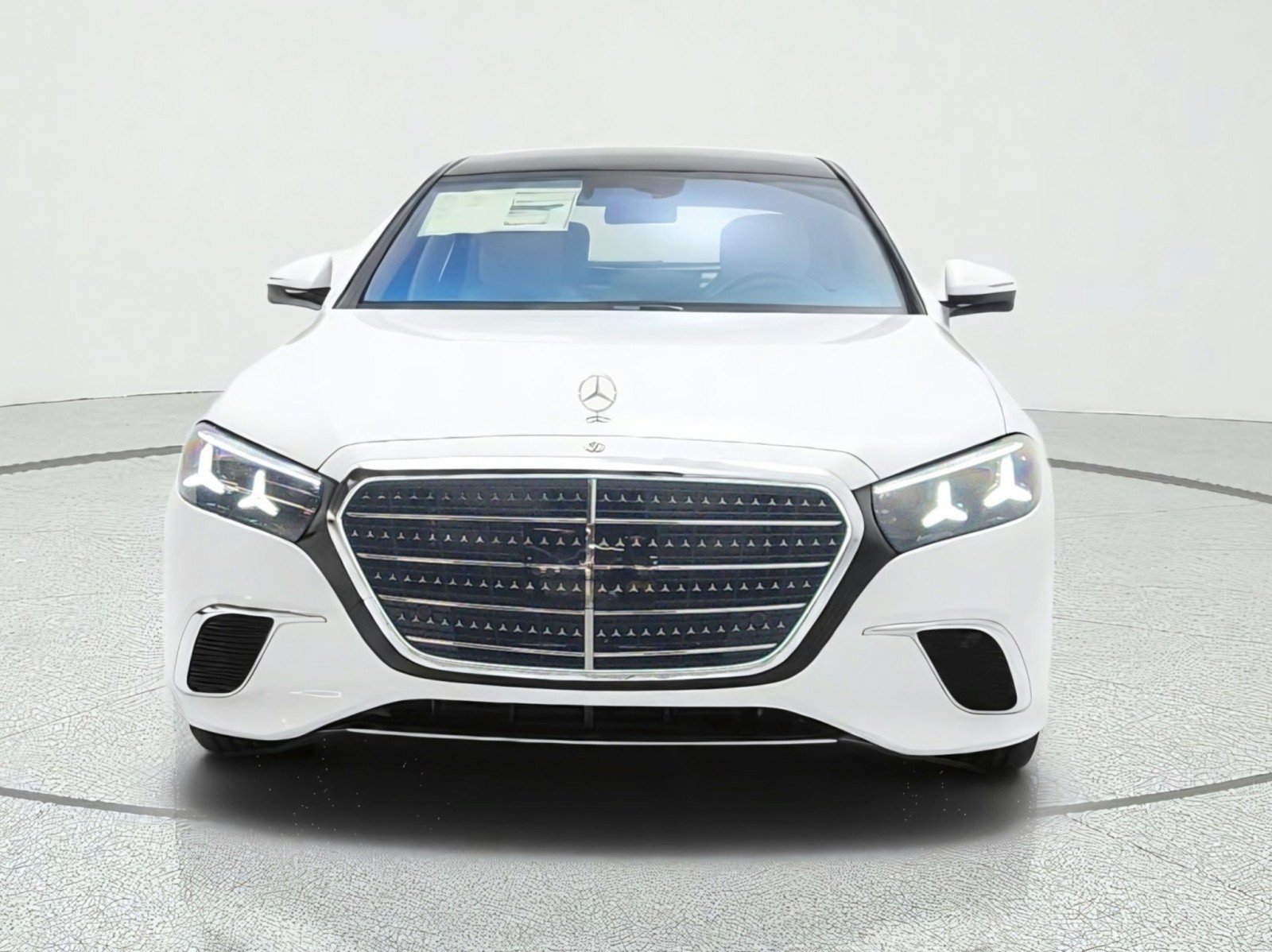 New 2027 Mercedes-Benz S 580 4MATIC Sedan image 2