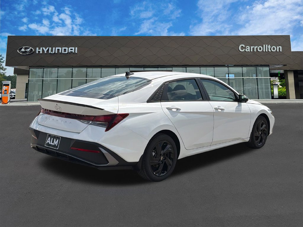 New 2026 Hyundai Elantra SEL Sport FWD image 6
