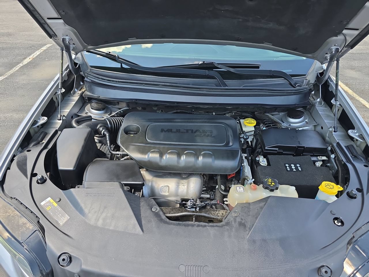 Used 2021 Jeep Cherokee Latitude Plus FWD image 33
