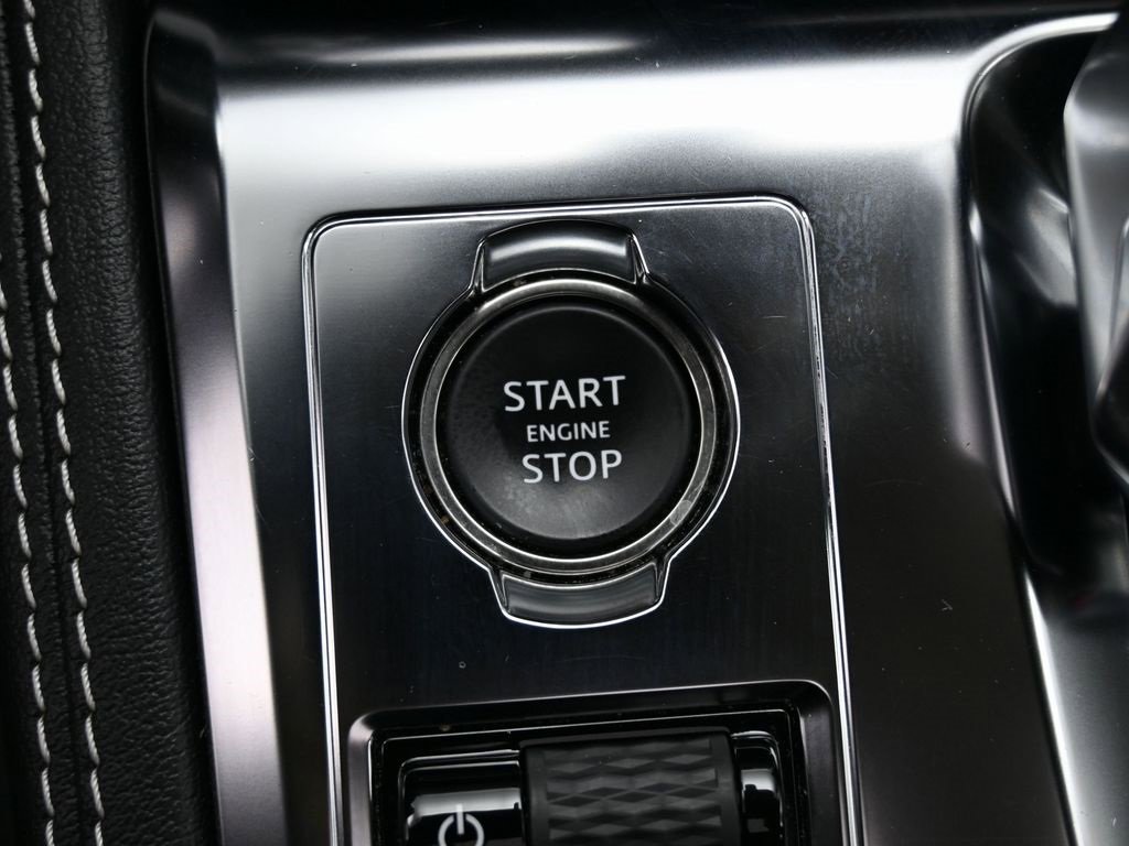 Used 2024 Jaguar F-PACE R-Dynamic S image 28