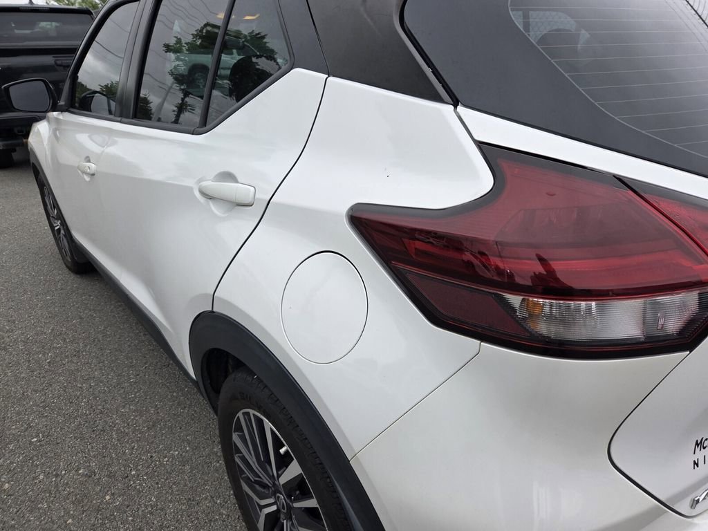 Used 2021 Nissan Kicks SV FWD image 7