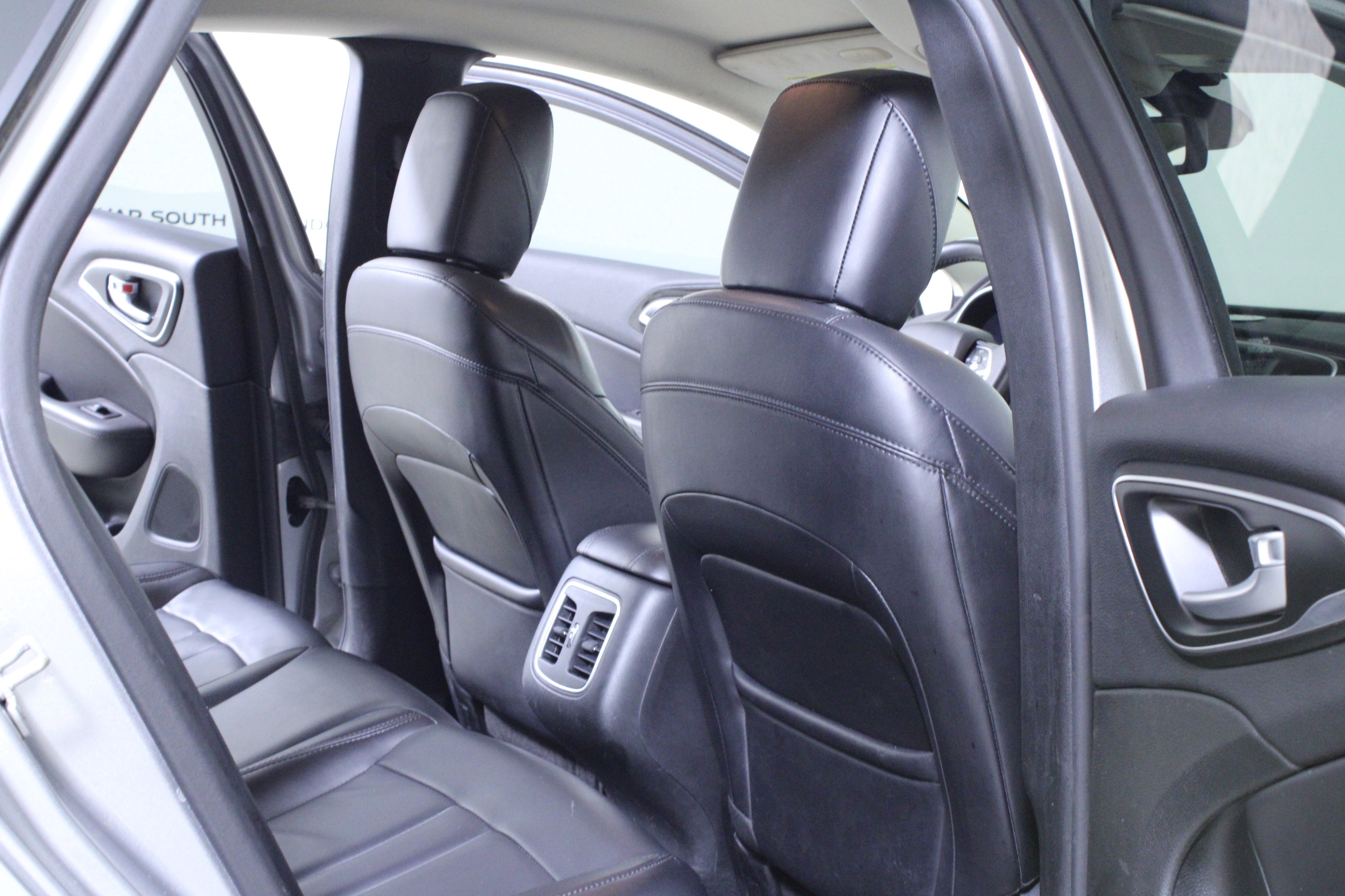 Used 2015 Chrysler 200 C w/ Navigation & Sound Group I image 12