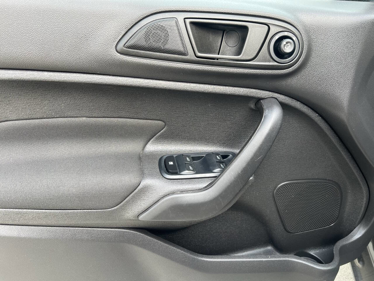 Used 2018 Ford Fiesta SE FWD image 26