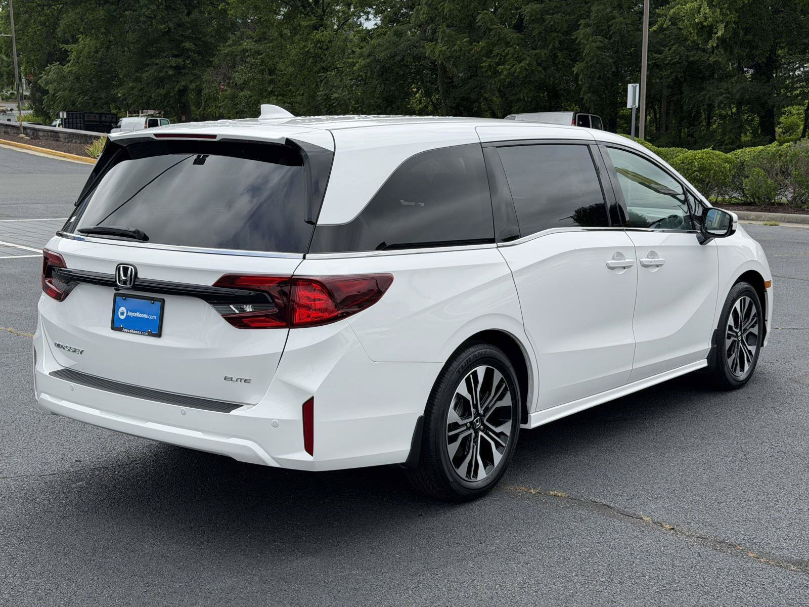 Certified 2026 Honda Odyssey Elite image 2