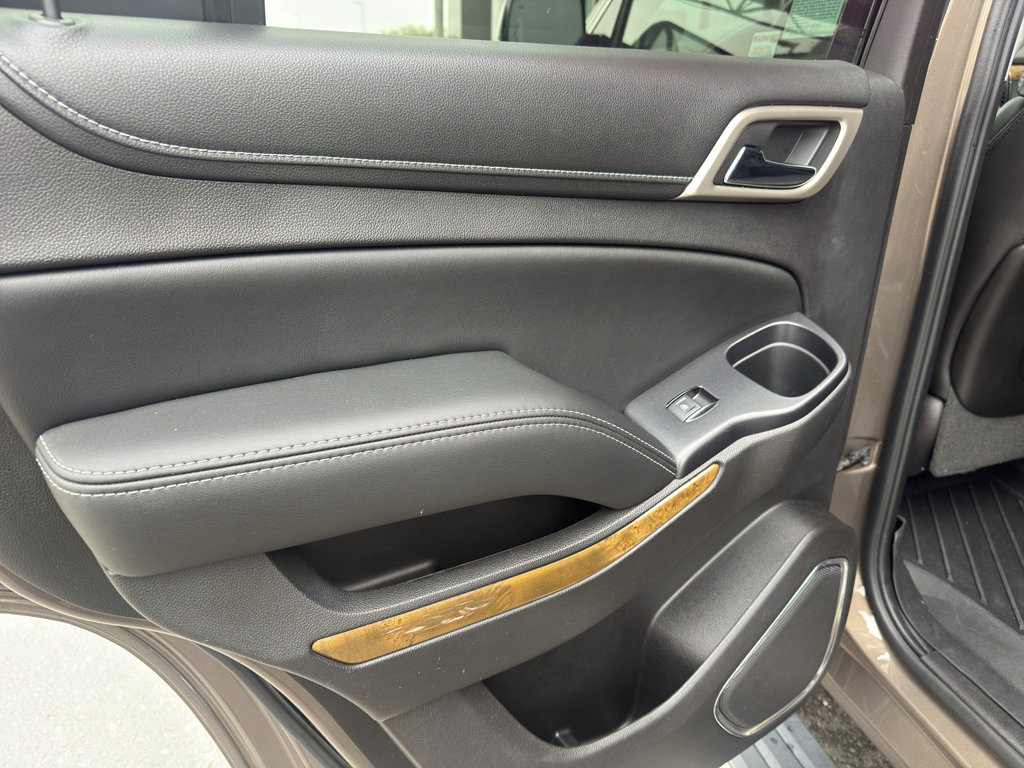 Used 2016 GMC Yukon Denali w/ Open Road Package image 10