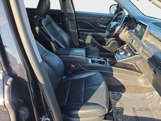 Used 2022 Lincoln Corsair AWD w/ Premium Package image 10