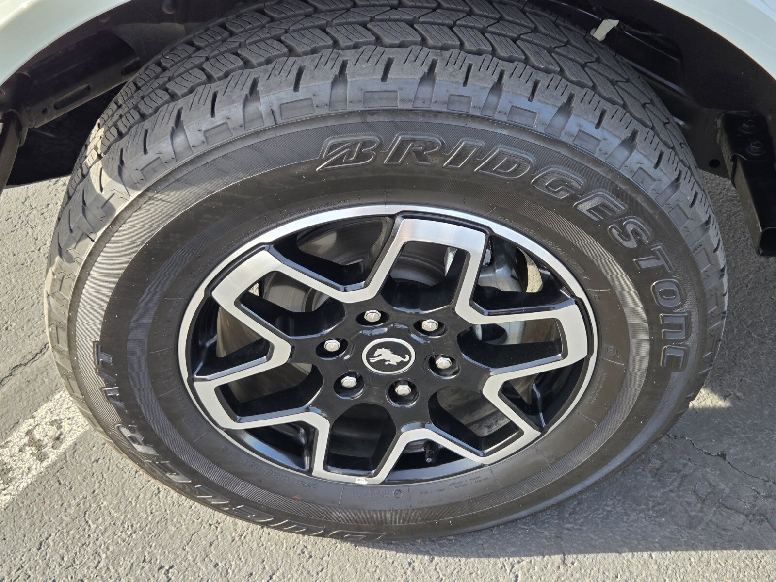 Certified 2024 Ford Bronco Outer Banks image 9