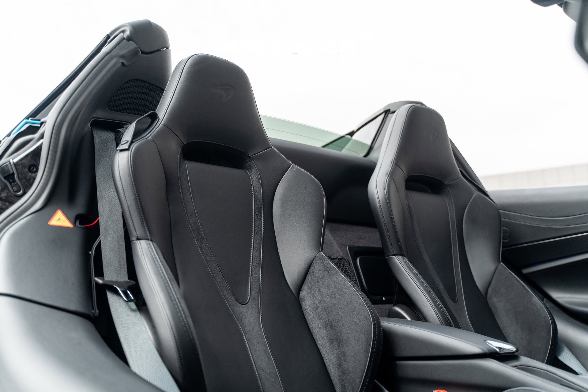 Used 2025 McLaren 750S Spider RWD image 12