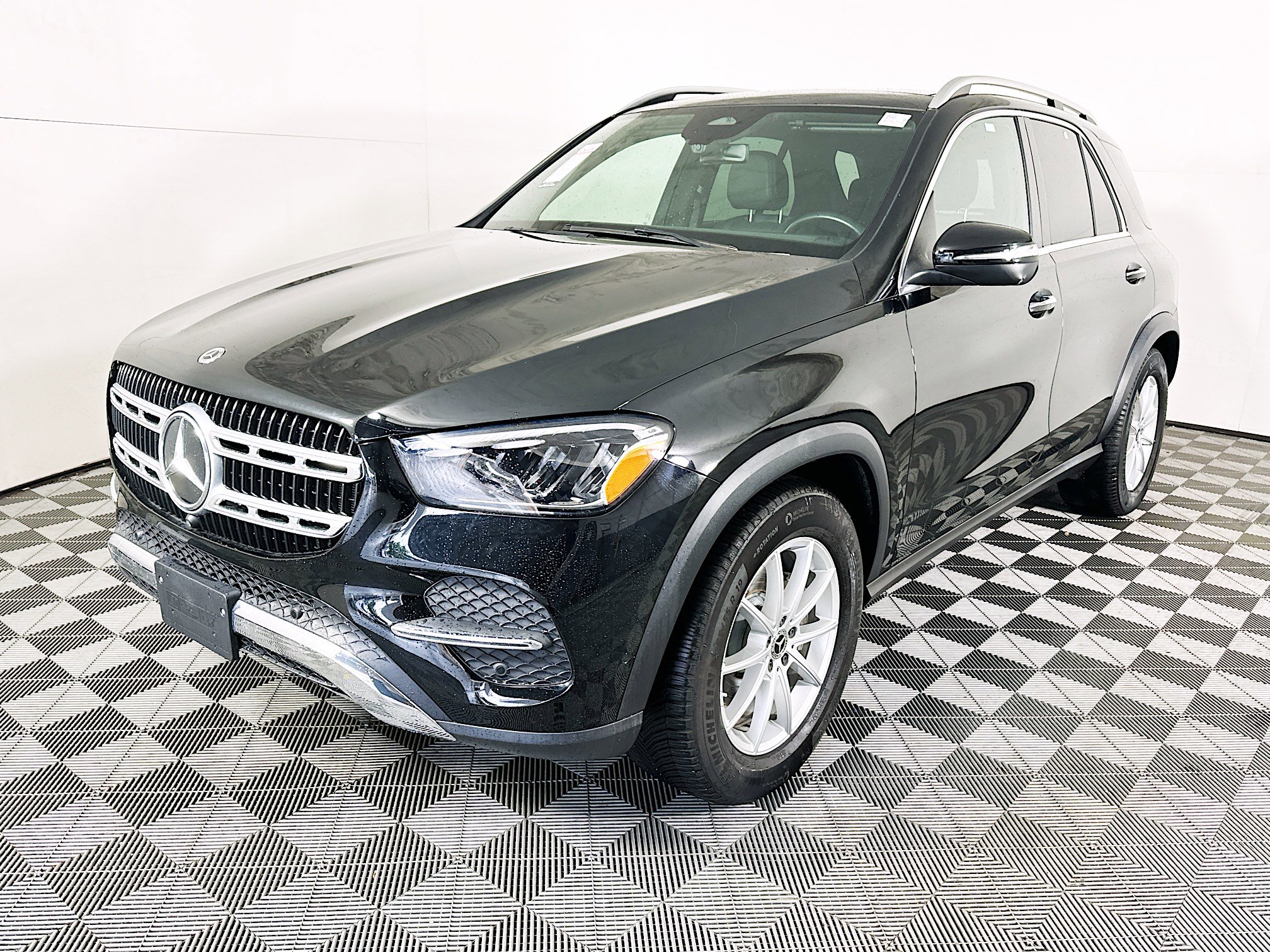 Used 2024 Mercedes-Benz GLE 350 4MATIC image 7