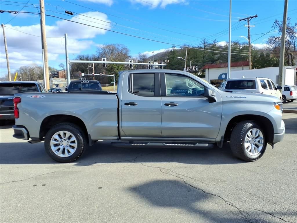 Used 2024 Chevrolet Silverado 1500 Custom w/ LPO, Dark Essentials Package image 3