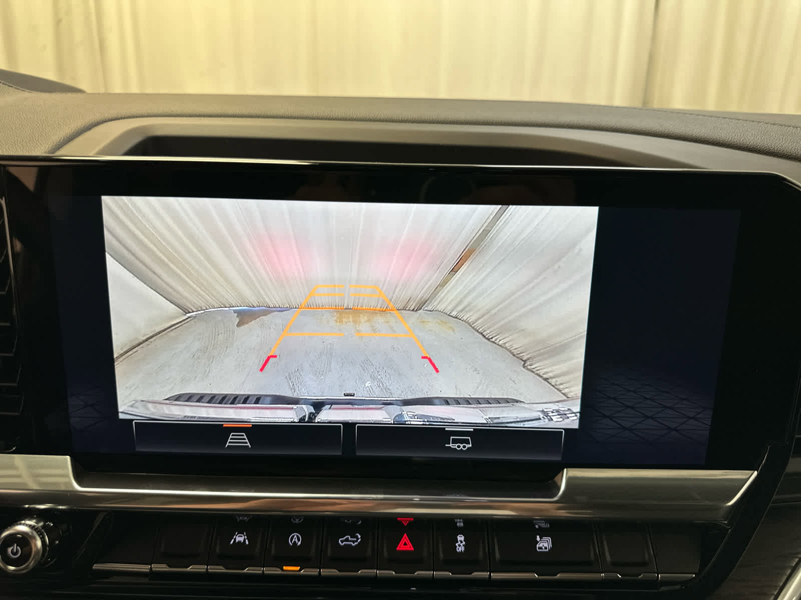 New 2026 GMC Sierra 1500 SLT w/ SLT Convenience Package image 16