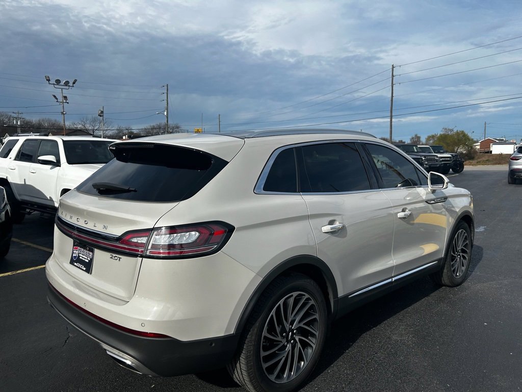 Used 2020 Lincoln Nautilus Reserve w/ Equipment Group 201A image 3