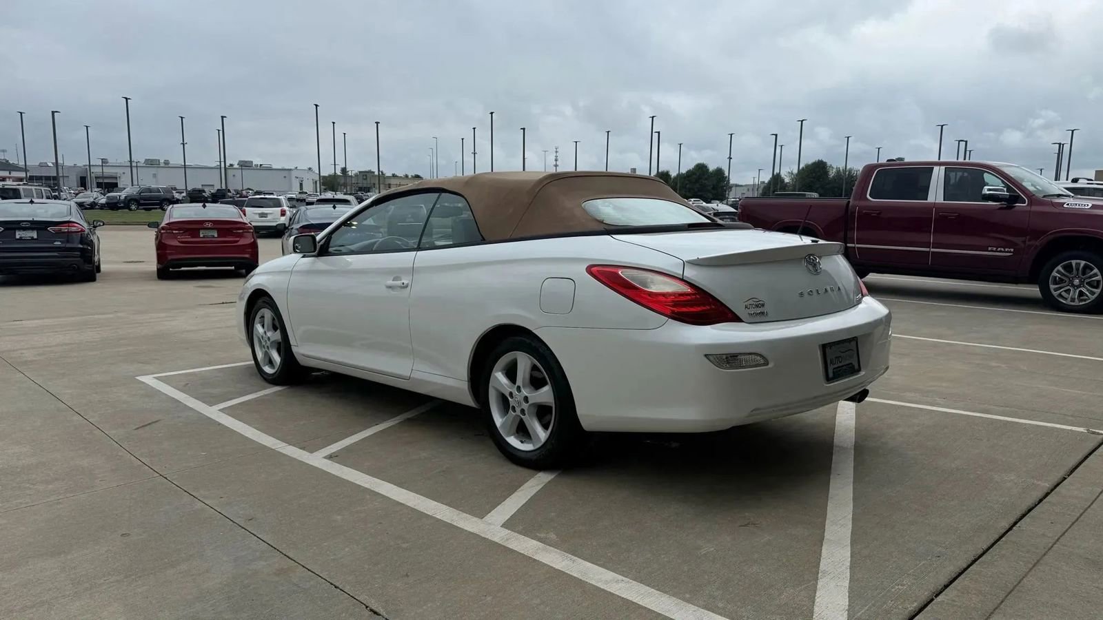 Used 2007 Toyota Solara SLE image 4