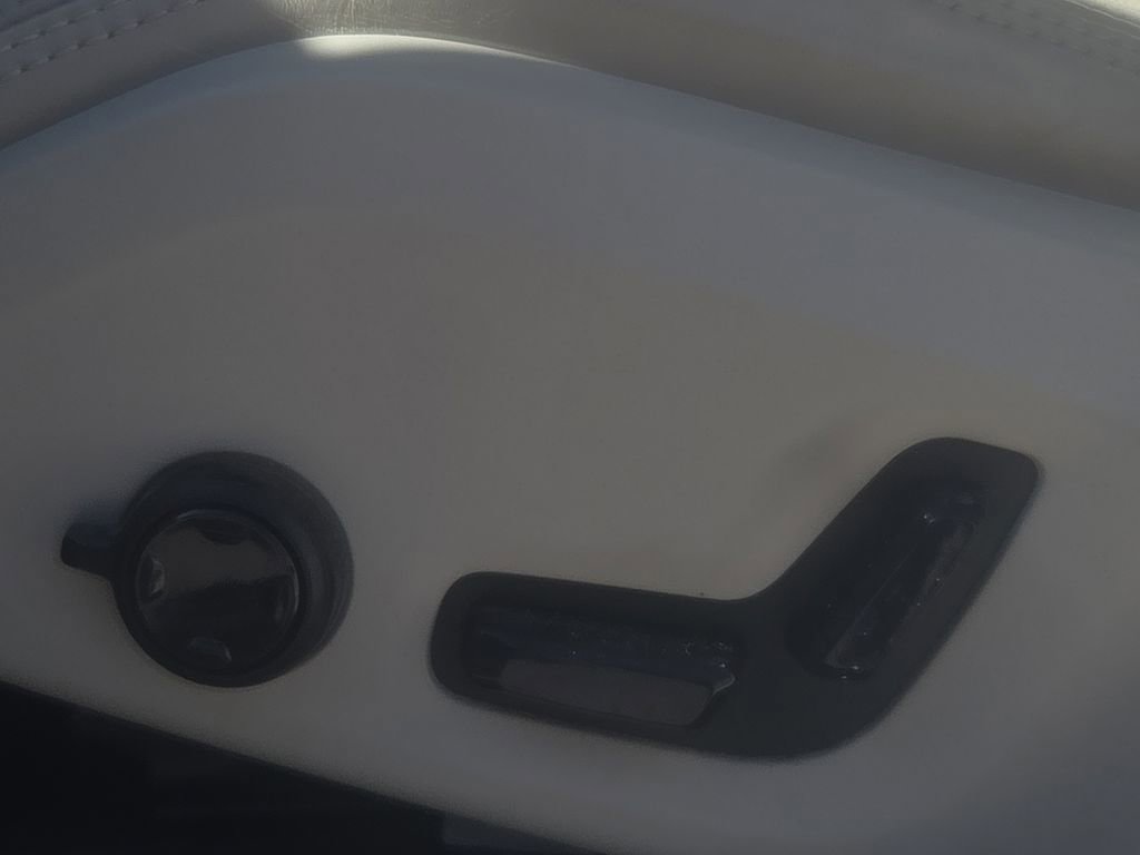 Used 2020 Volvo XC60 T5 Inscription image 20