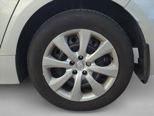 Used 2025 Toyota Corolla LE FWD image 6