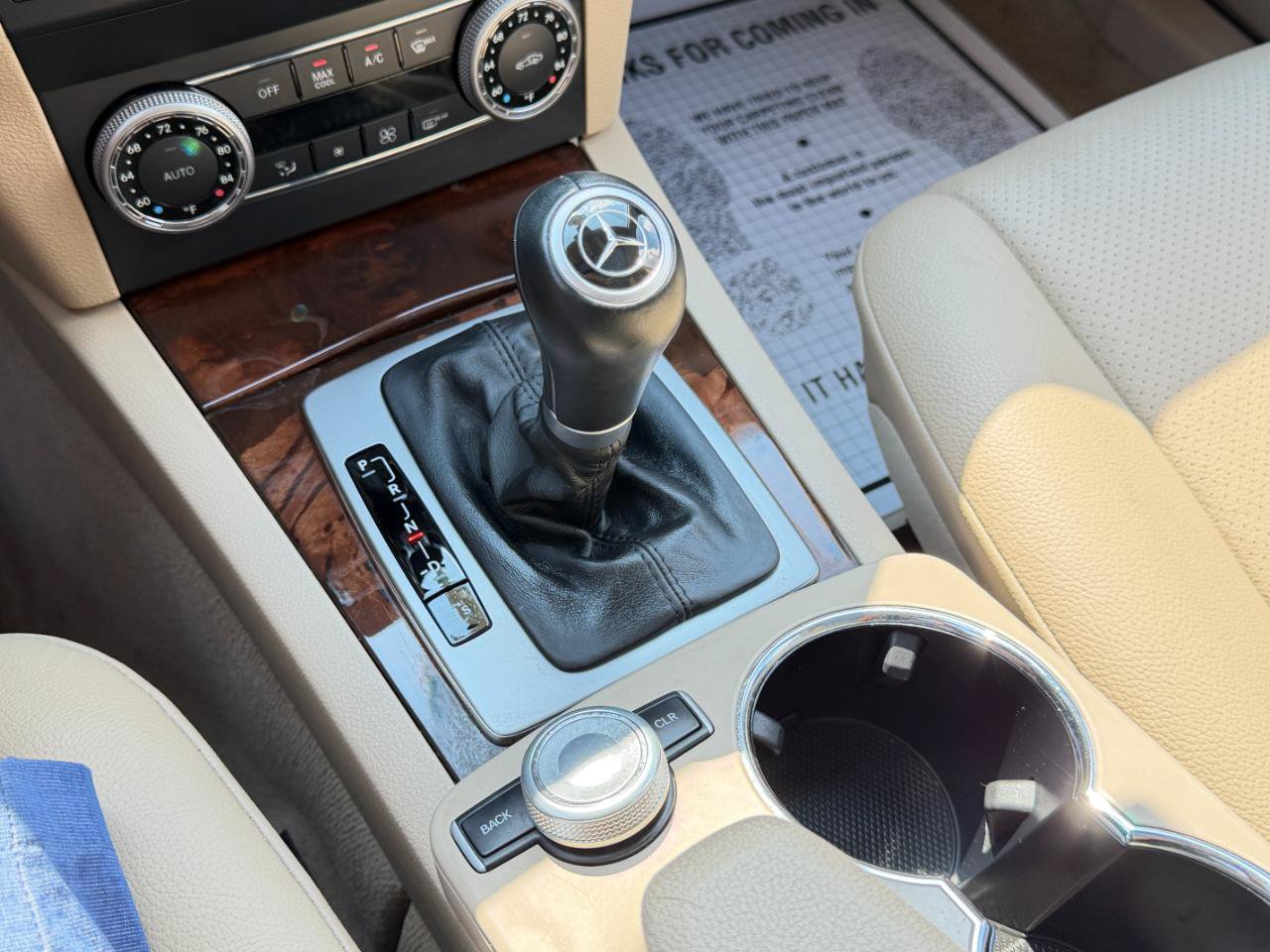 Used 2011 Mercedes-Benz GLK 350 4MATIC image 25