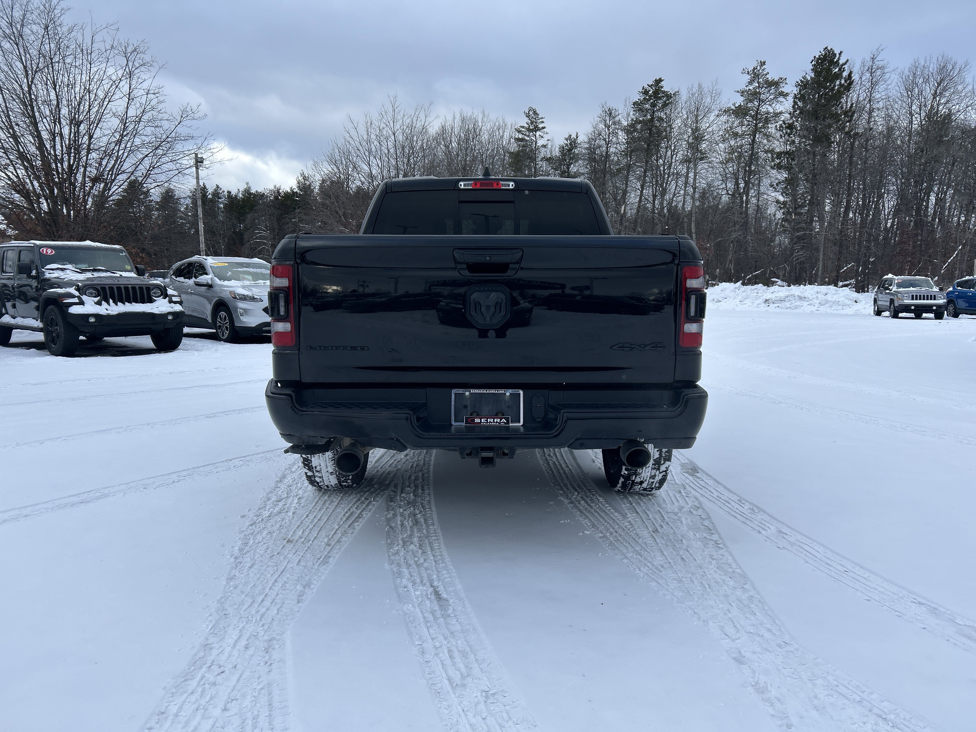 Used 2021 RAM 1500 Limited w/ Night Edition image 4