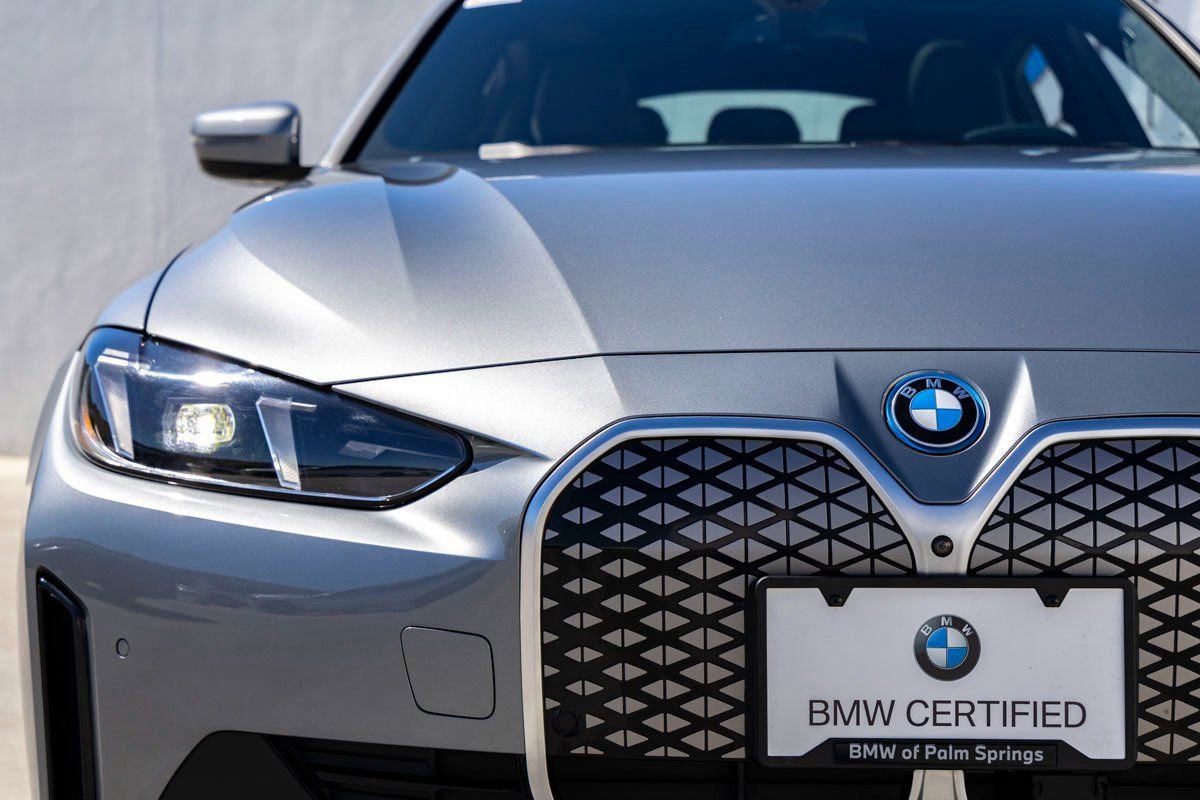 Certified 2025 BMW i4 eDrive40 image 9