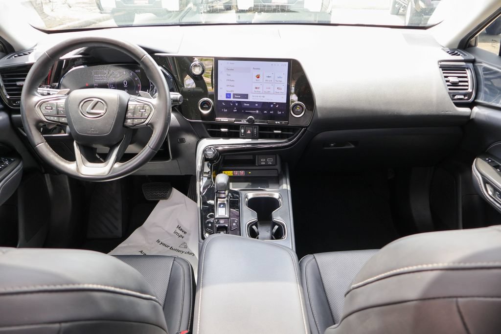 Used 2022 Lexus NX 250 FWD image 7