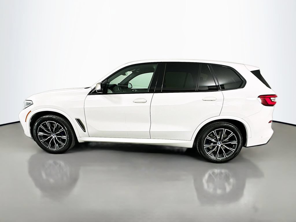 Used 2020 BMW X5 M50i w/ Premium Package AWD/4WD image 8