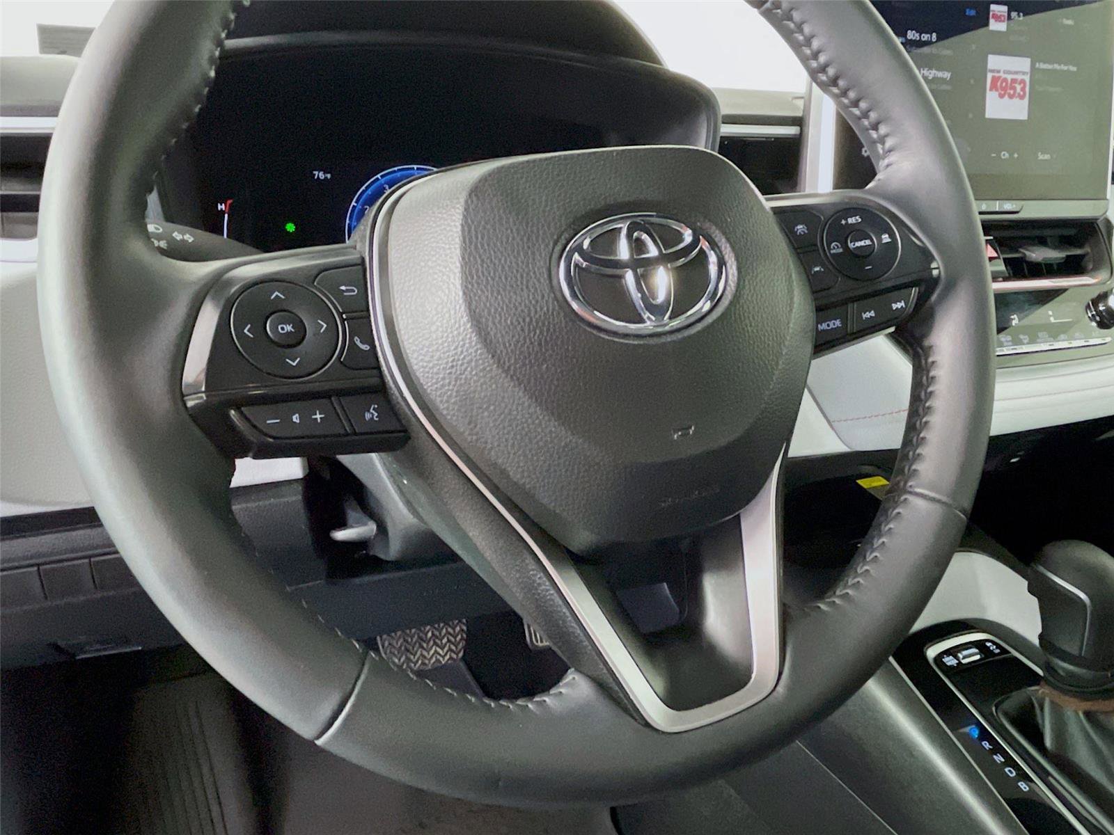 Used 2025 Toyota Corolla FX w/ Convenience Package image 15