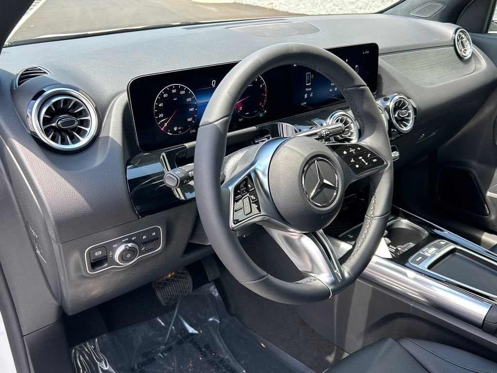 New 2026 Mercedes-Benz GLA 250 4MATIC image 16