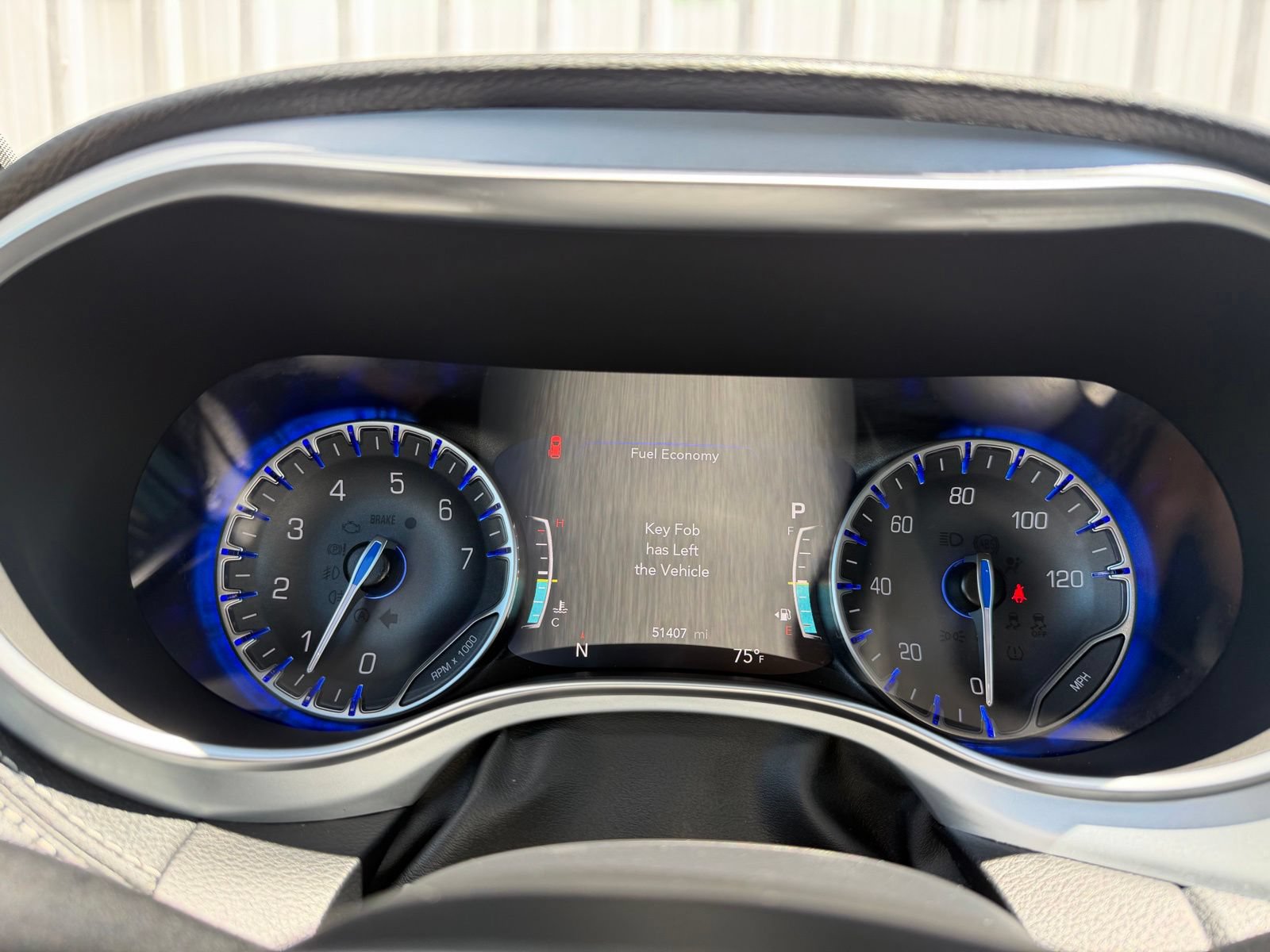 Used 2025 Chrysler Pacifica Limited FWD image 14
