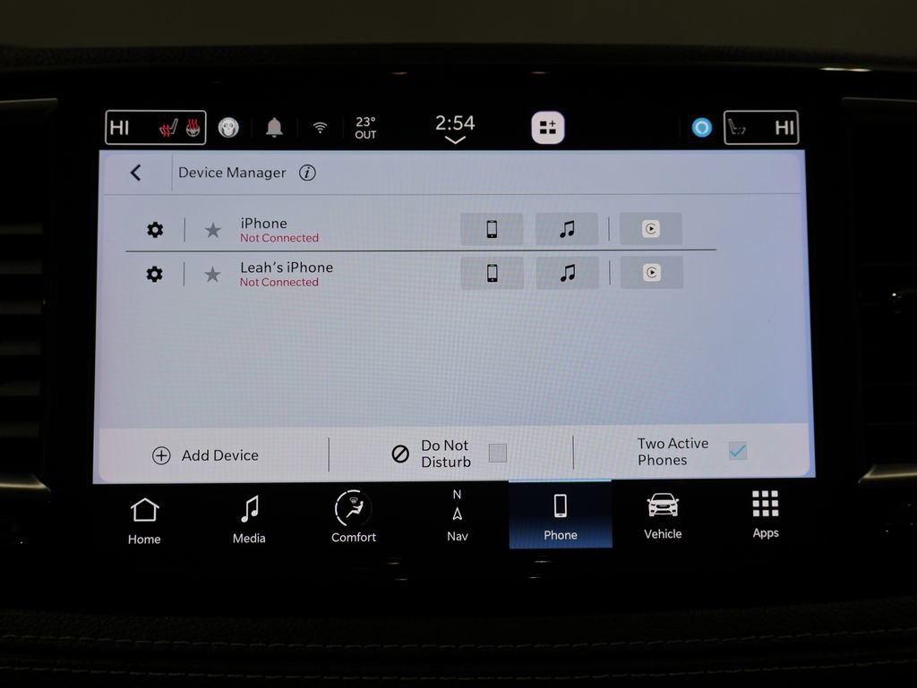 Used 2024 Chrysler Pacifica Limited w/ Uconnect Theater Family Group image 33