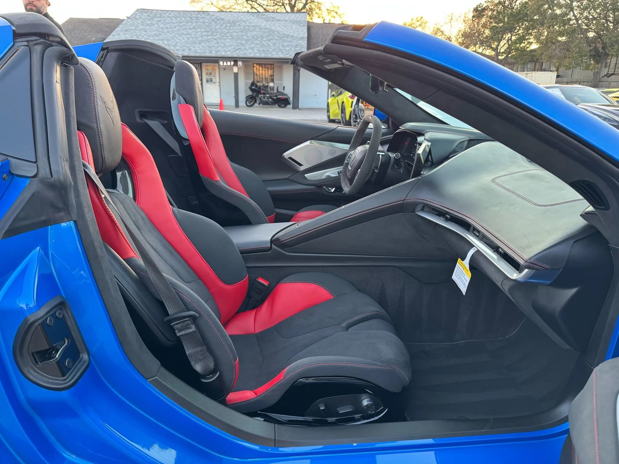 Used 2025 Chevrolet Corvette Stingray Premium Conv w/ Z51 Performance Package image 20