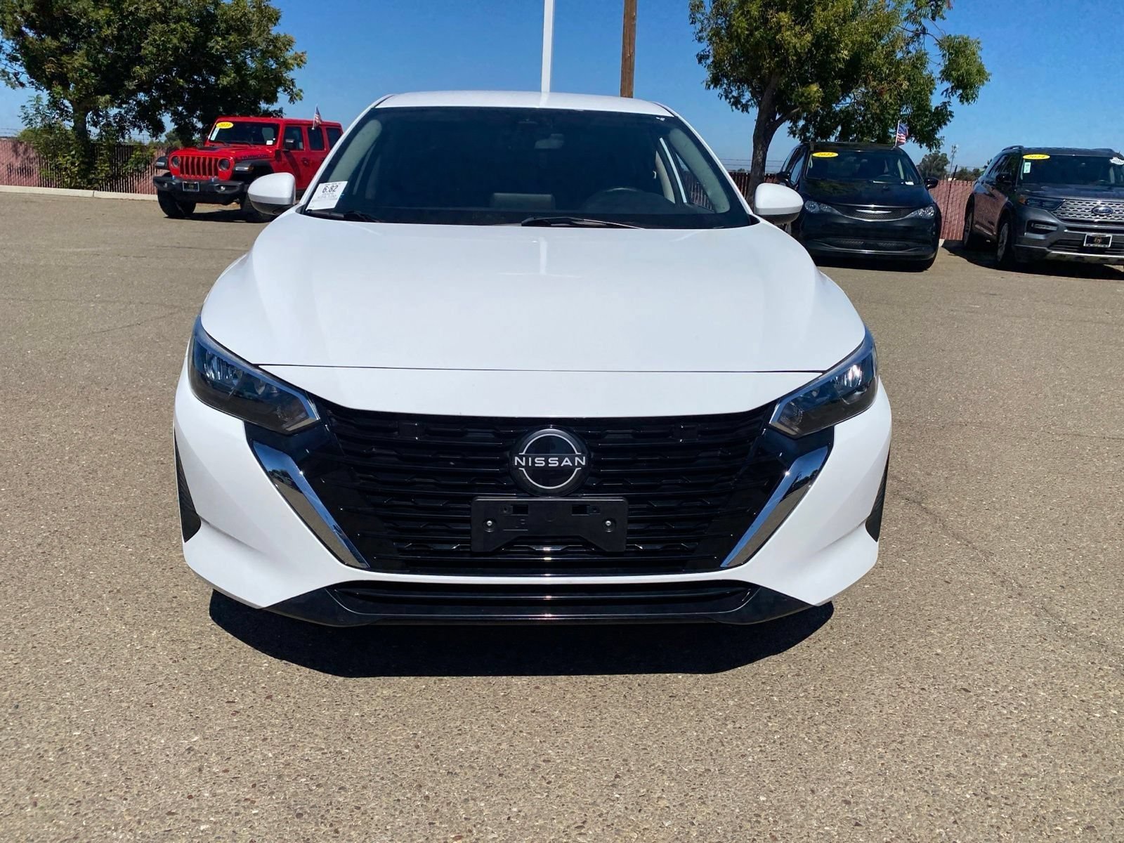 Used 2024 Nissan Sentra SV w/ Lighting Package FWD image 3