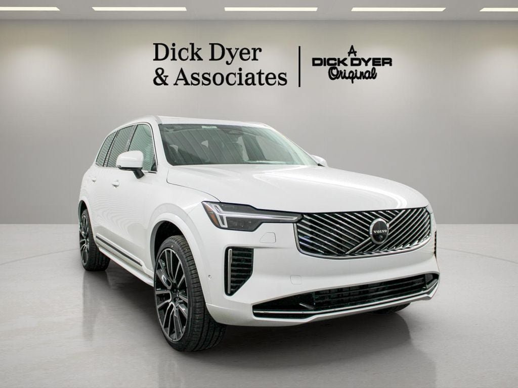 New 2026 Volvo XC90 B6 Plus AWD/4WD image 3