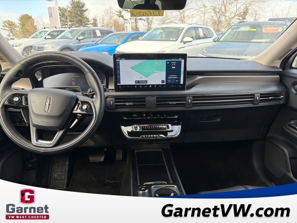 Used 2023 Lincoln Corsair Reserve w/ Equipment Group 202A image 13