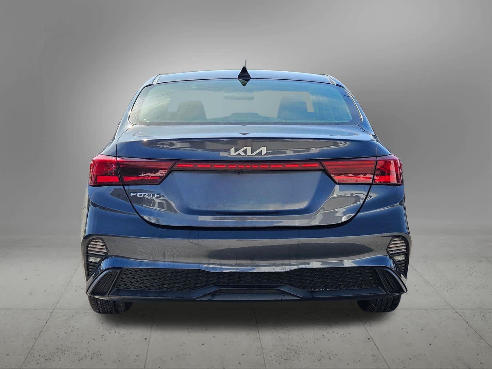 Certified 2024 Kia Forte LXS FWD image 5